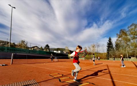 Trainingsstart für den Tennisnachwuchs